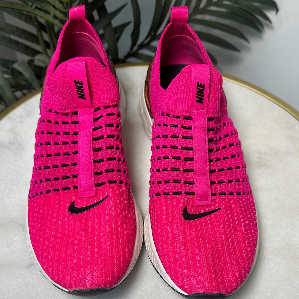 Nike React Phantom Run Flyknit 2 Women's Pink Prime Zebra Slip-On Shoes size 10 - Picture 2 of 8